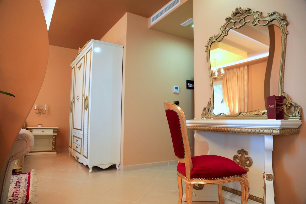 Nomelia Residence B&B Wlora Zewnętrze zdjęcie