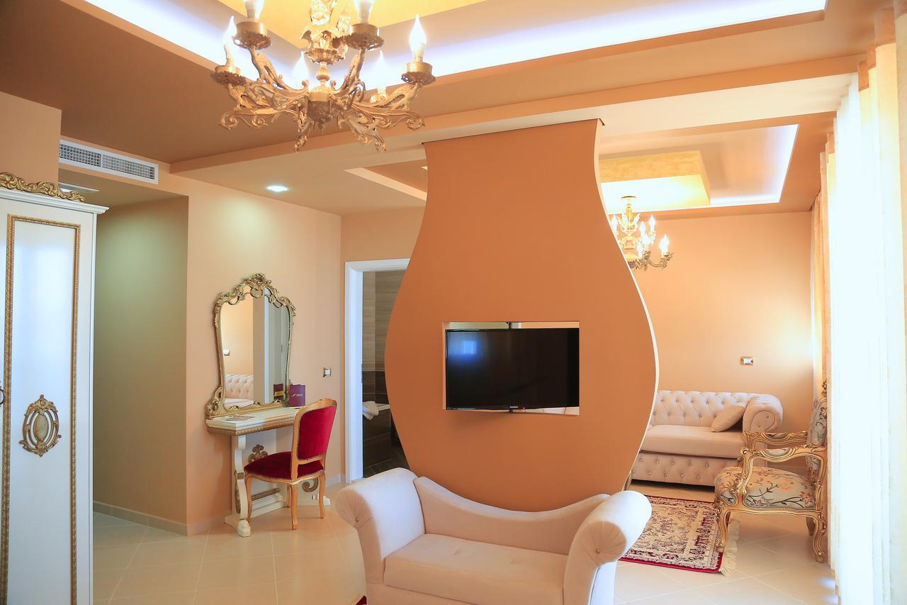 Nomelia Residence B&B Wlora Zewnętrze zdjęcie
