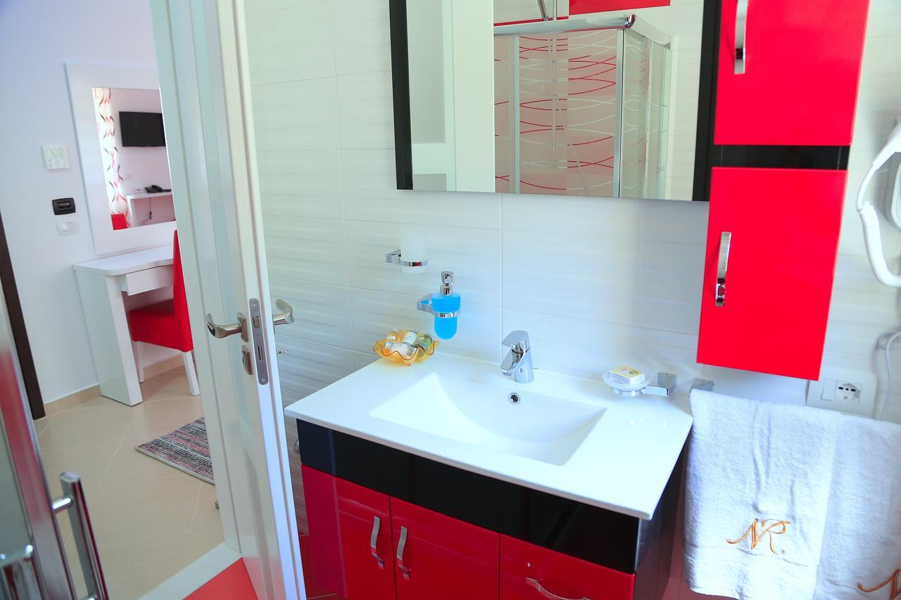 Nomelia Residence B&B Wlora Zewnętrze zdjęcie