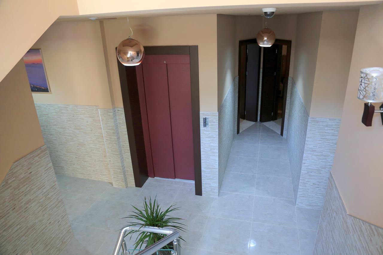 Nomelia Residence B&B Wlora Zewnętrze zdjęcie